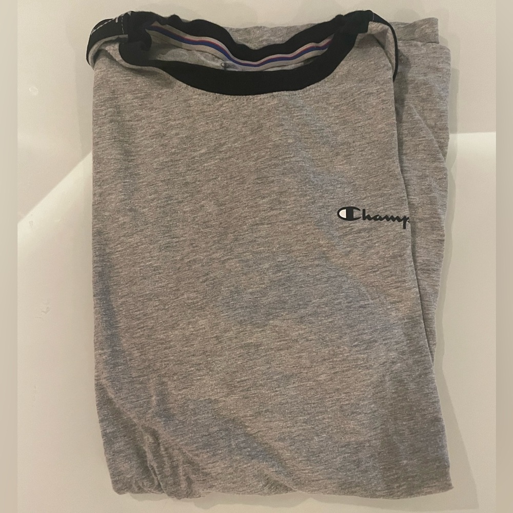 Champion | T-Shirt | Medium | Grey - Black Stitch | Great Condition